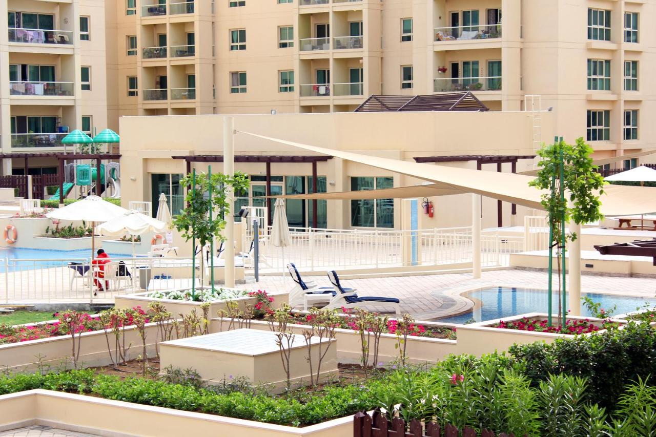 New Arabian Al Dhafra 2 The Greens 1 Br 두바이 외부 사진